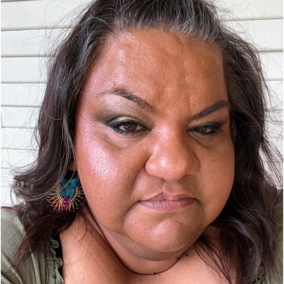 Meet your Posher, Veronica - Picture 2 of 2